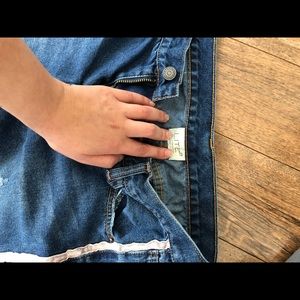 Size 27 with velvet stripe